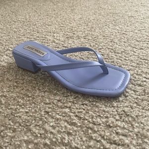 Steve Madden Claudette periwinkle sandals